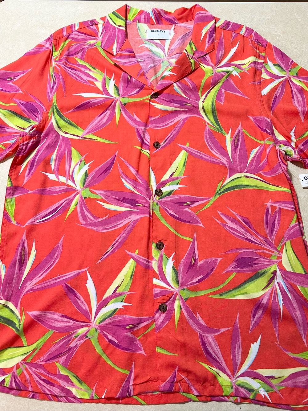 Old Navy Red Tropical-Print Short-Sleeve Button Shirt women’s size Large